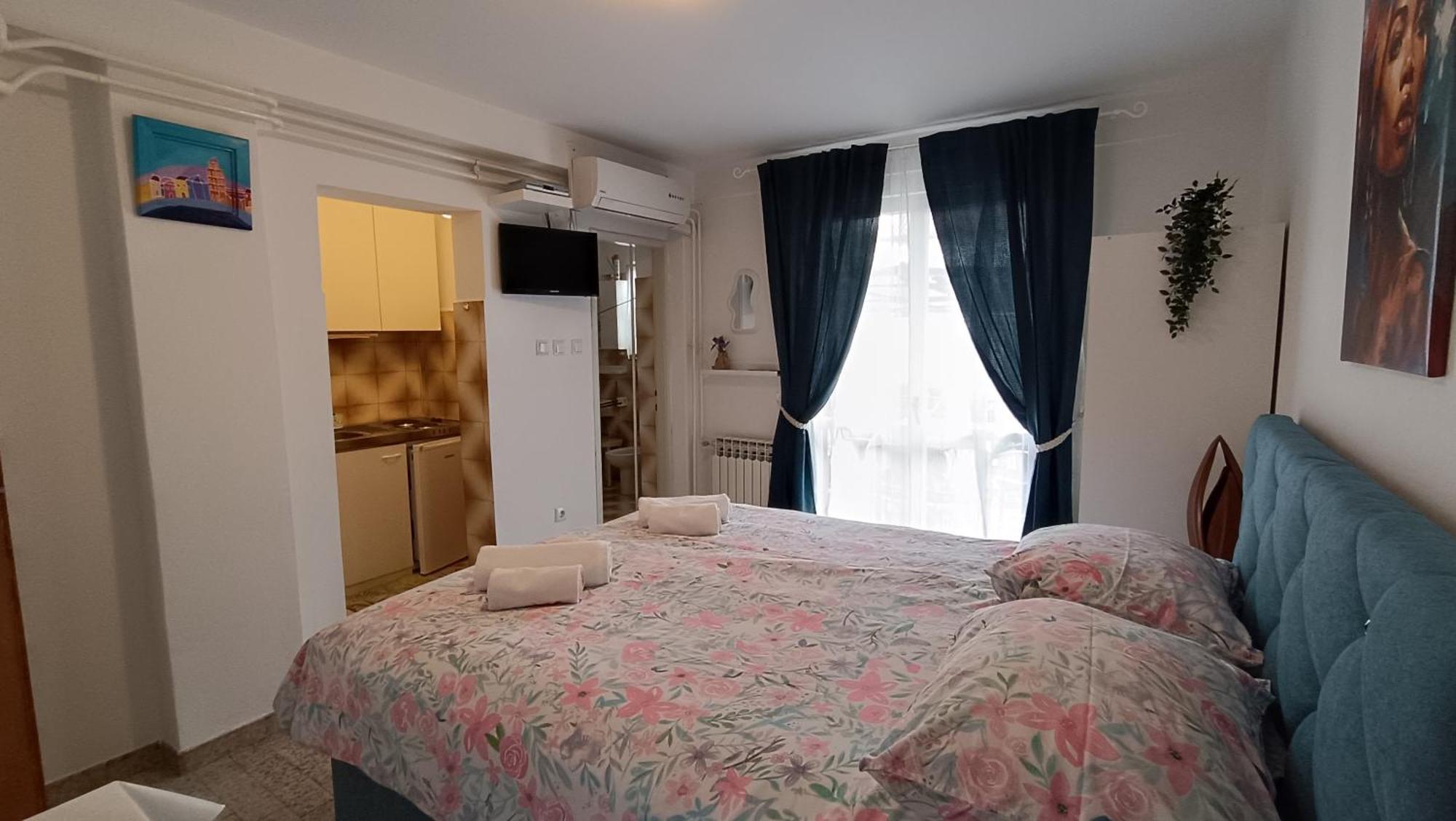 Apartments Gabriela Porec Bagian luar foto